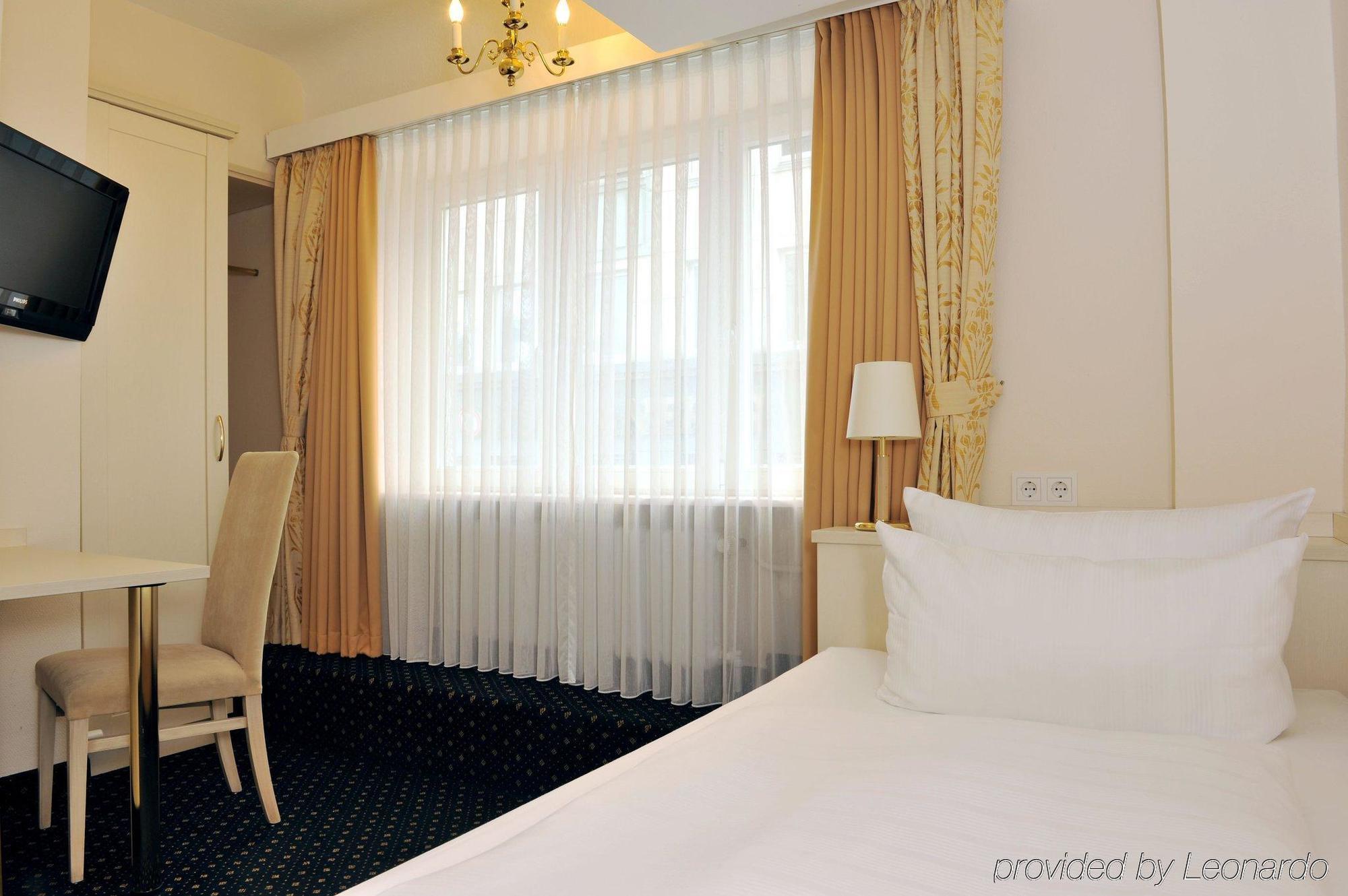 Hotel Fuerst Bismarck Hamburk Pokoj fotografie